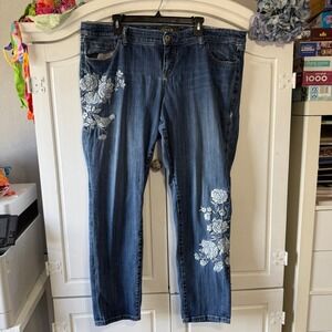 Torrid Embroidered Blue Denim Jeans Bird Floral Embellished Size 18